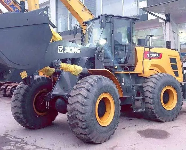 Погрузчик XCMG XC958 3,2 и 3,5 кубовый