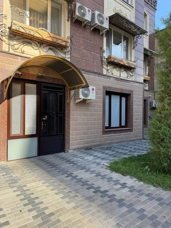 Аренда помещение Ор-р: Алайский 180м2 1