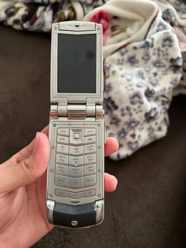 Vertu Ayxta, состояние отлично, все работает, дейектов нету 6 Vertu Ayxta, состояние отлично, все работает, дейектов нету 6