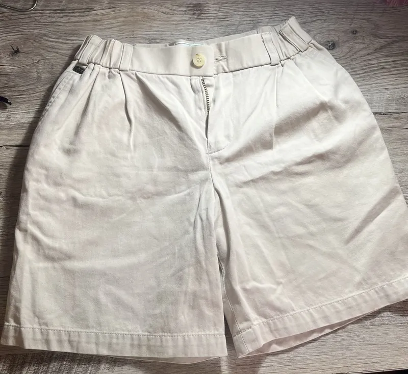 Продам оригинальные шорты Lacoste б/у 1 Продам оригинальные шорты Lacoste б/у 1