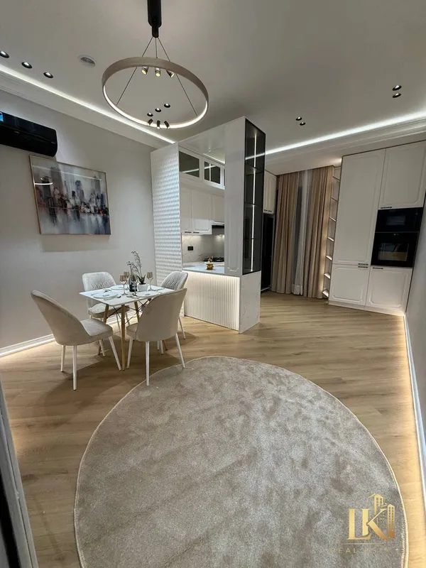 4/2/10 в ЖК Sayram Avenue — просторная квартира с дизайнерским ремонтом — фото 2