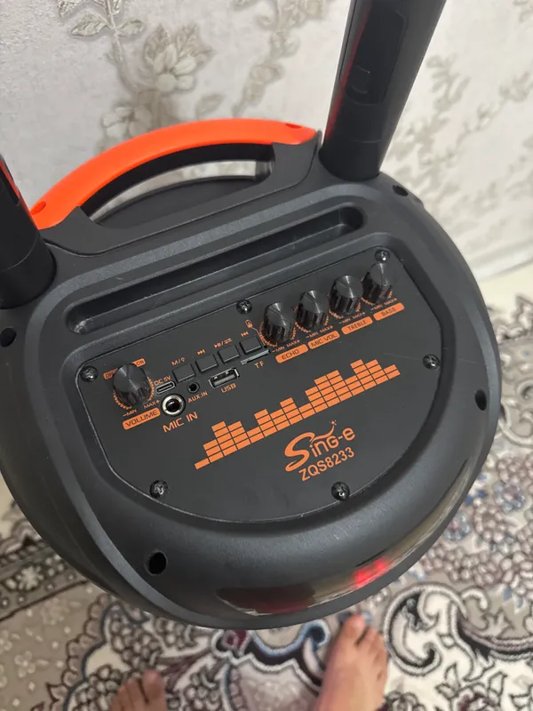 Yangi Bluetooth kolonkasi, 2 ta mikrofon 4