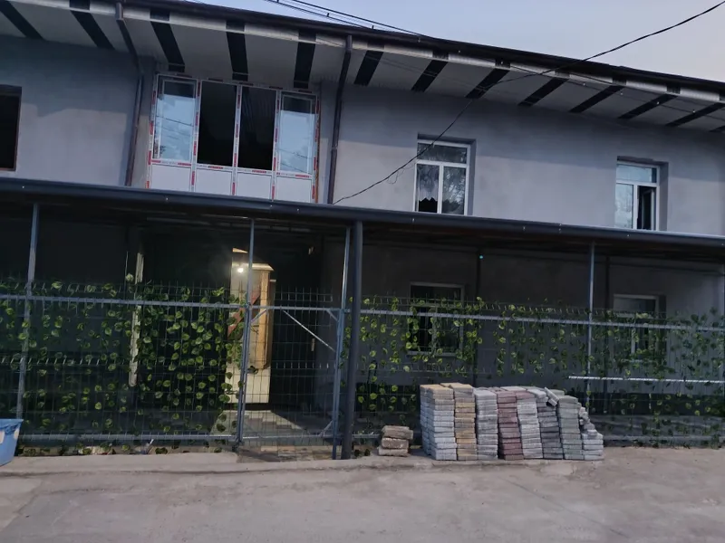 Продается дом за Азербайджанским центром.