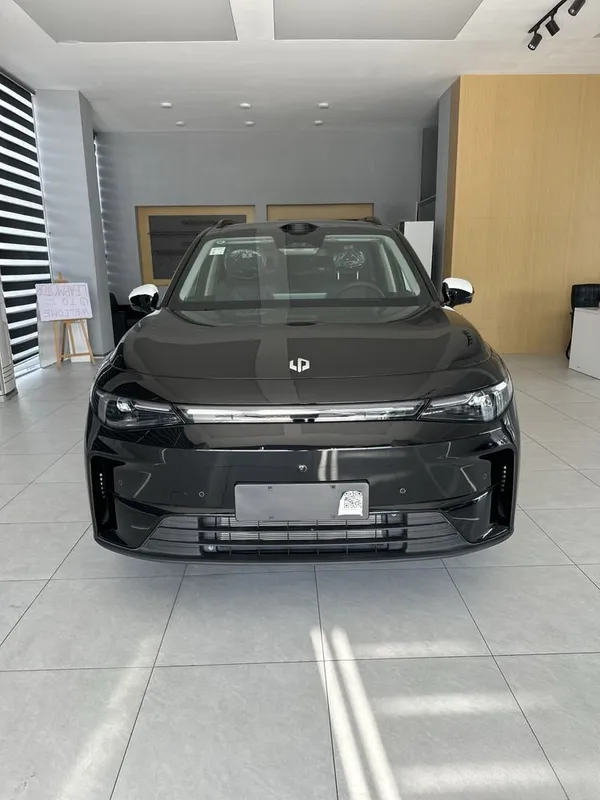 Leapmotor C16 280km Hybrid Full 3 pozitsiya 4 Leapmotor C16 280km Hybrid Full 3 pozitsiya 4