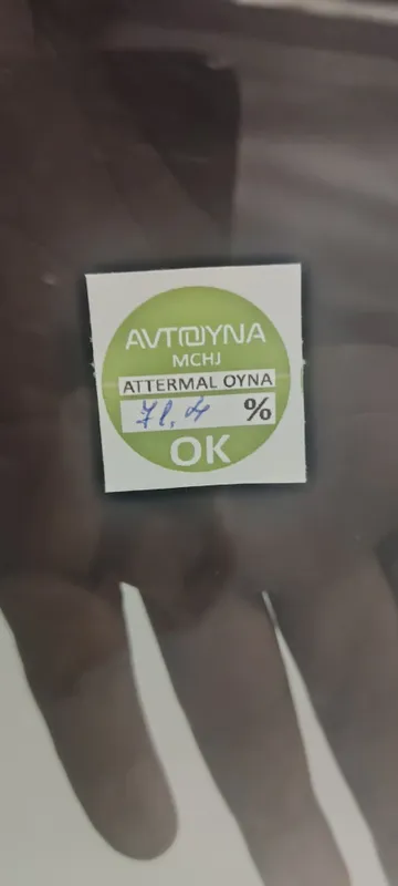 Tracker 2 ga Avtooyna qorasi 70% nur o'tkazadigan 80%solnsa zashitalig 2