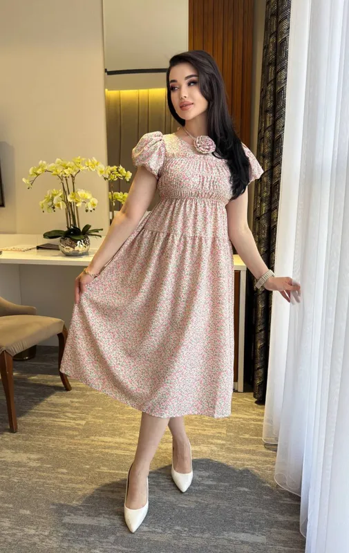 Lola Nafosat modeli