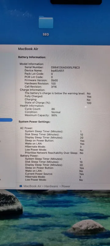 MacBook Air, ekran 15.3 Retina UHD, operativka 16GB, xotira 500GB SSD 5