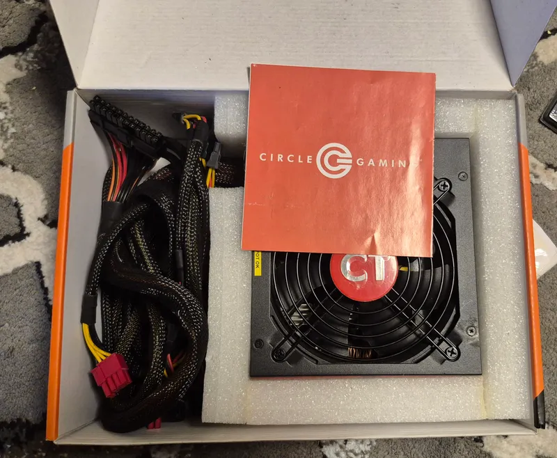 Блок Питания Circle Gaming CG Raw Power 600W APFC 7 Блок Питания Circle Gaming CG Raw Power 600W APFC 7