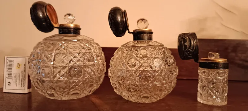 Старинный парфюмерный набор. 2 Старинный парфюмерный набор. 2