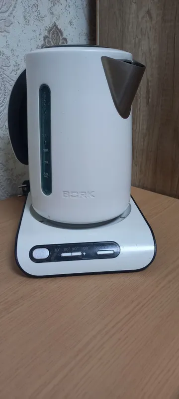 электрачайник BORK K803 электрачайник BORK K803