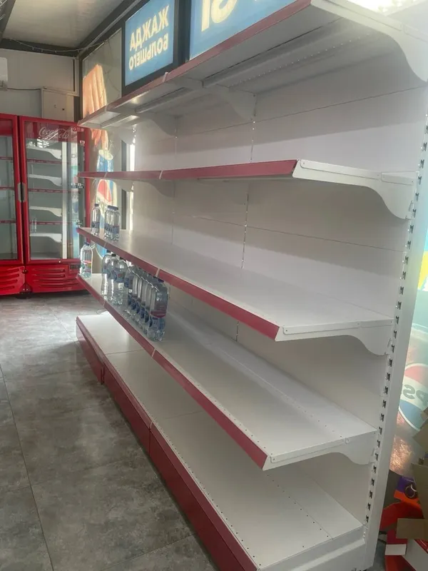 Продаю стелажи для магазина