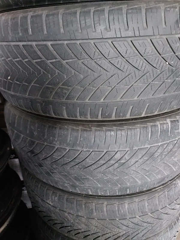 19 R 235 55 Trecmakc balon BYD
