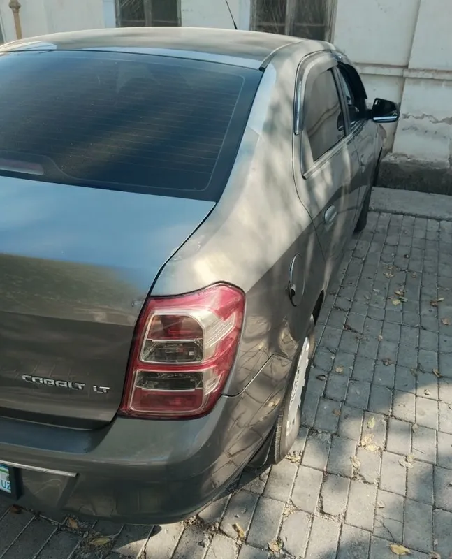 2013-yilgi Cobalt, yurish masofasi 645 km. Shoshilinch sotiladi. 4