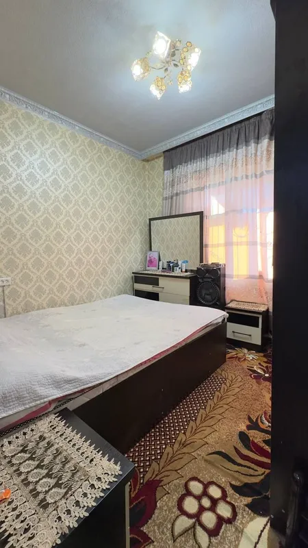 3-комнатная переделана в 4-комнатную, рядом есть базар 3