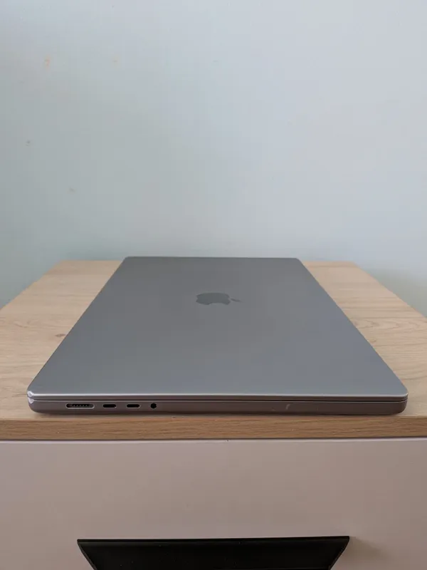 Macbook Pro 16 M1 Pro 16/512GB 2 Macbook Pro 16 M1 Pro 16/512GB 2