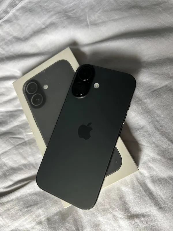 iPhone 17