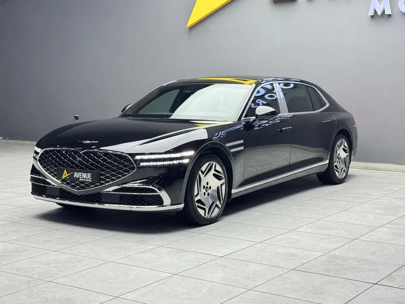 Genesis G90 Limousine 2 Genesis G90 Limousine 2