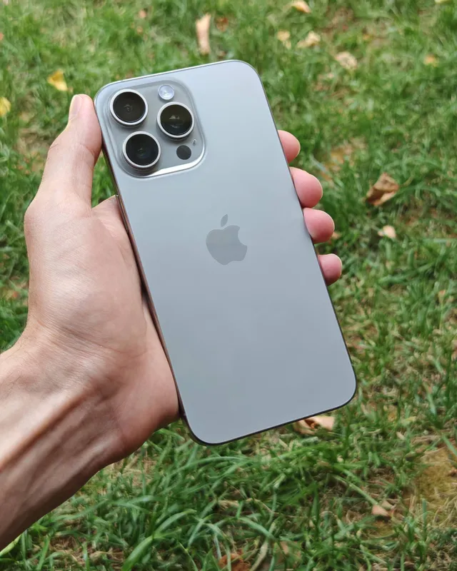 Iphone 15 Pro Max — фото 1