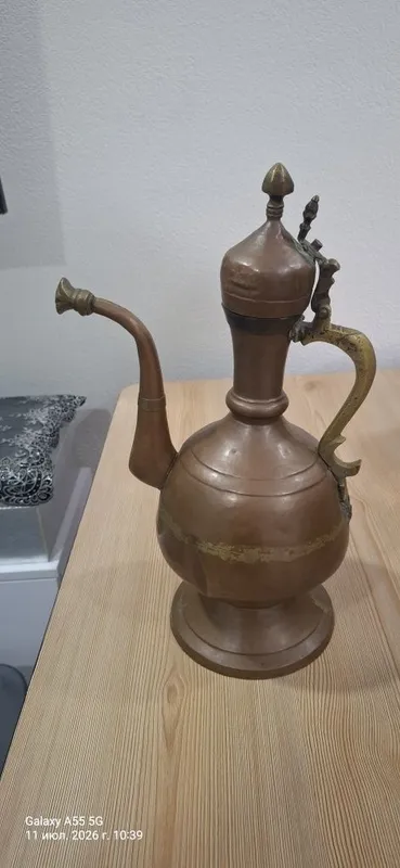Старинный медный сосуд ручной чеканки. Антиквариат. 2
