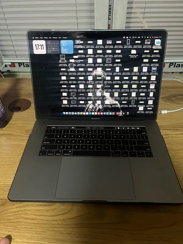 MacBook Pro 15-inch, 2018 MacBook Pro 15-inch, 2018