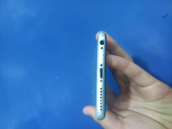 iPhone 6s, 32 ГБ 2 iPhone 6s, 32 ГБ 2