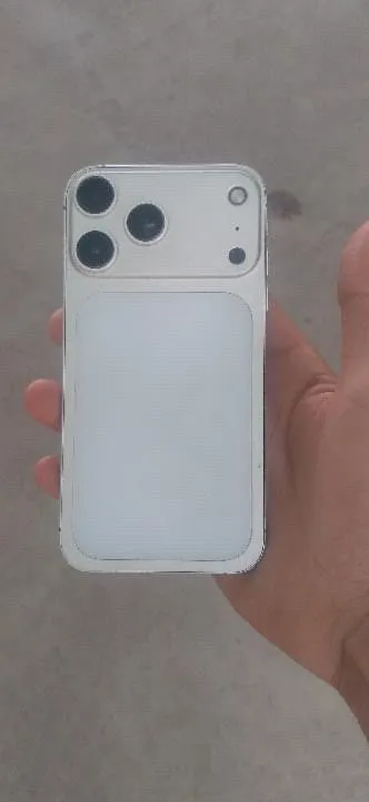 iphone xr 17 pro korpusda 128gb 64 yomkist