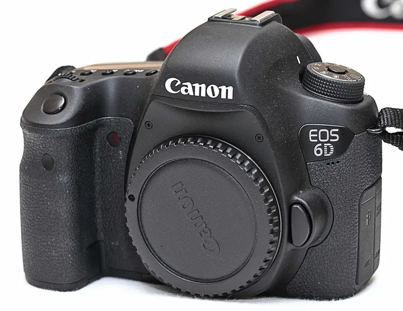 Canon EOS 6D 20.2мп body