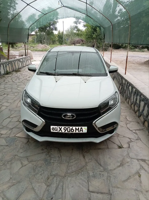 Lada xray kuks kansaner