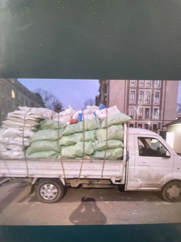 Вывоз мусора строительного мусор и хлам.старой мебел.
