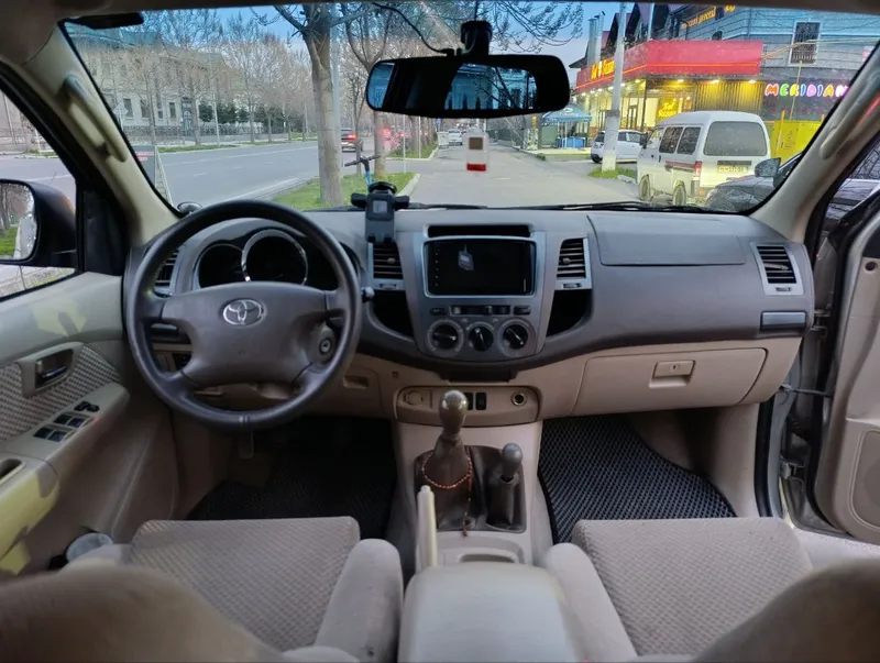Срочно продается Toyota Fortuner — фото 4