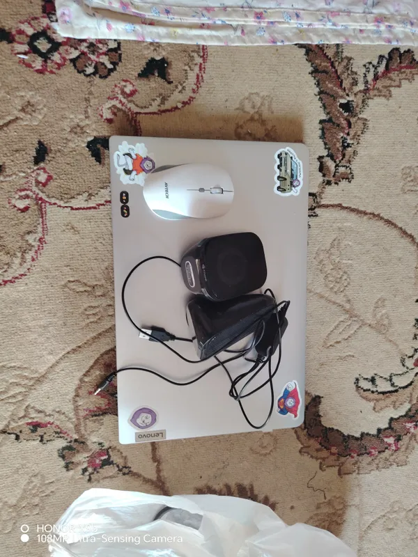 Ноутбук Lenovo 8/256 3