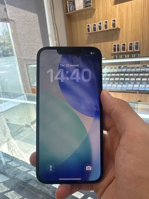iPhone 13 Pro 2 iPhone 13 Pro 2