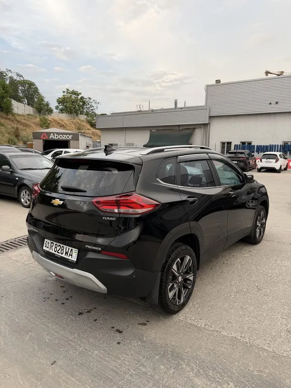Tracker premier 22/23 3