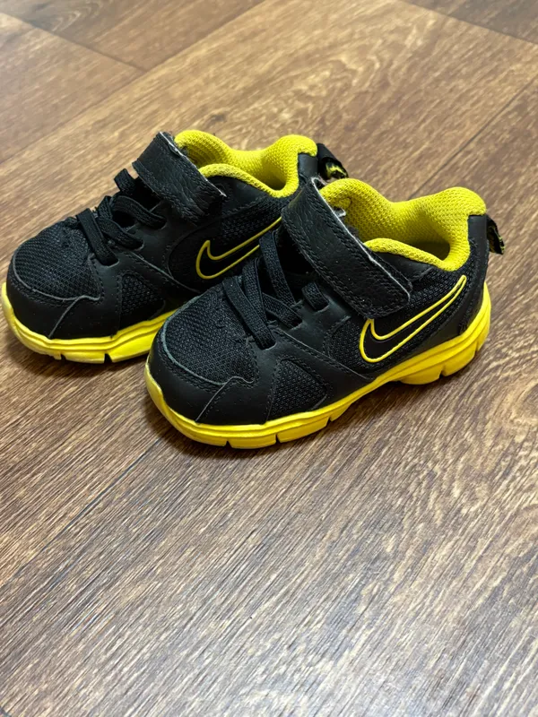 Оригинальные детские кроссовки Nike 2 Оригинальные детские кроссовки Nike 2