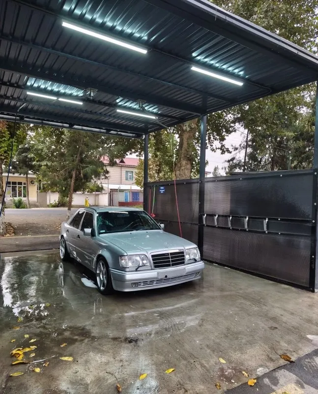 W 124 в идеальном состоянии 5 W 124 в идеальном состоянии 5