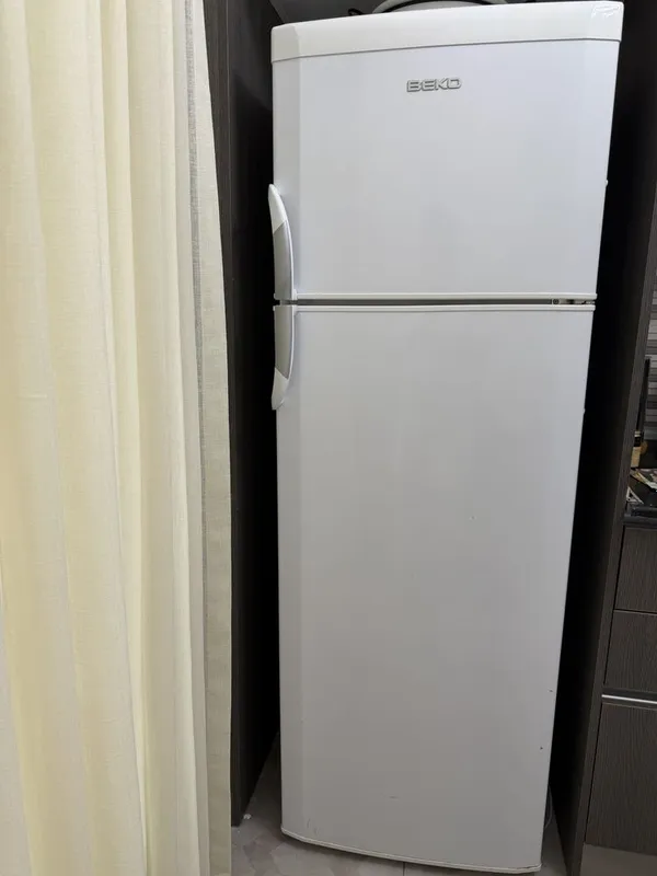 Холодильнькик Beko 1 Холодильнькик Beko 1