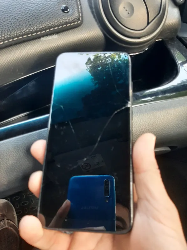 galaxy a50 va redmi note 7 — фото 4