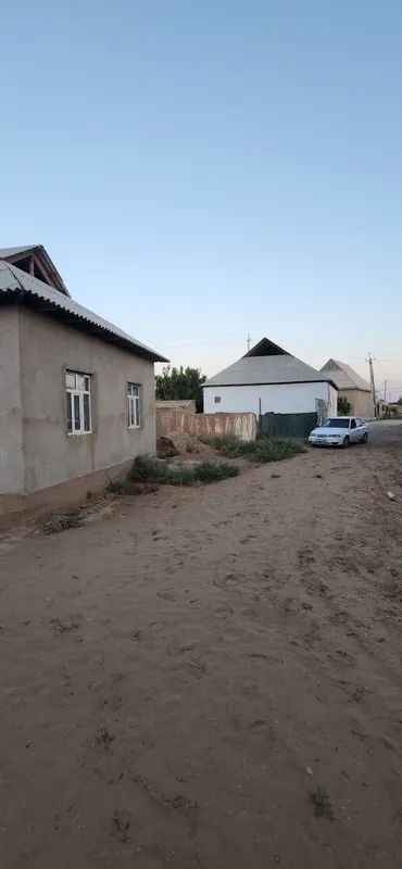 Uy sotiladi Jarqo‘rg‘on