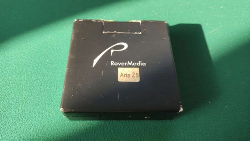 MP3-плеер RoverMedia Aria Z5 2 MP3-плеер RoverMedia Aria Z5 2