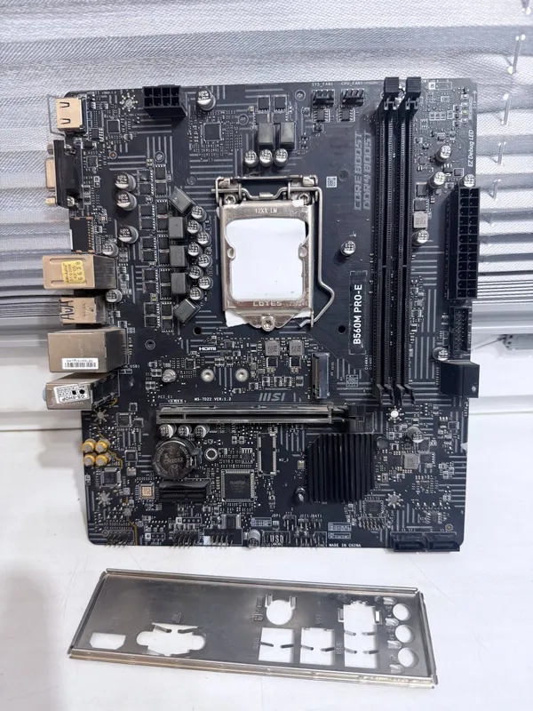 MSI B560M PRO-E ona platasi MSI B560M PRO-E ona platasi