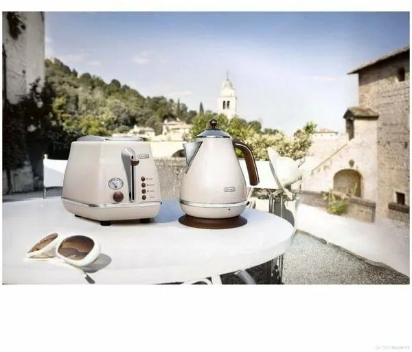 Чайник De'Longhi KBJ2001W: стильный и функциональный Чайник De'Longhi 3