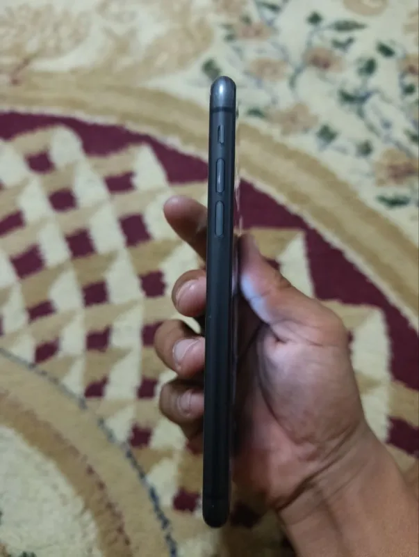 Продаётся iPhone 11 6