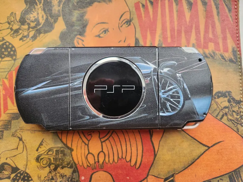 Sony Psp 3000 в идеальном состоянии 2 Sony Psp 3000 в идеальном состоянии 2