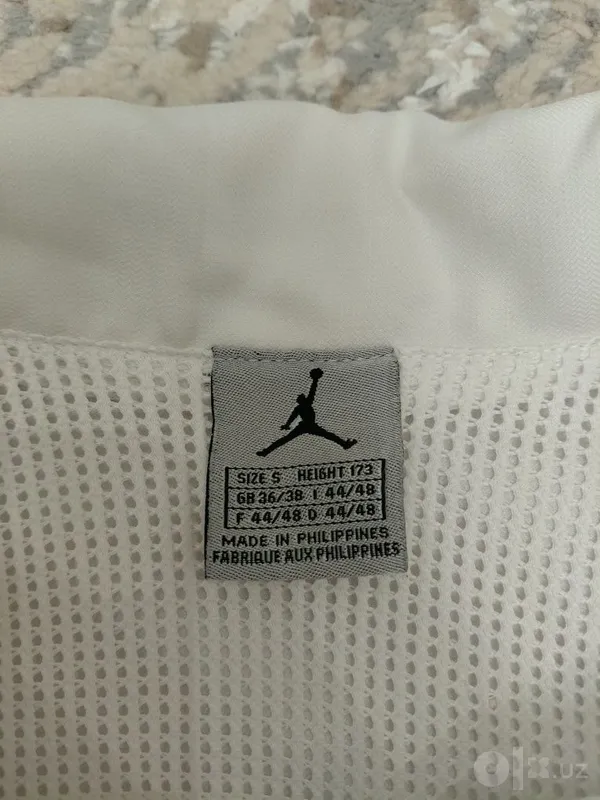 Оригинальная ветровка Air Jordan 6 Оригинальная ветровка Air Jordan 6