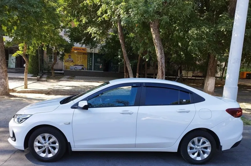 Chevrolet Onix LTZ Turbo, автомат, 2025 | 30 000 км | газ/бензин 4 Chevrolet Onix LTZ Turbo, автомат, 2025 | 30 000 км | газ/бензин 4