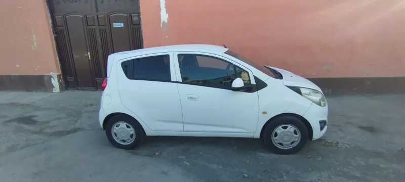 Chevrolet Spark 2 позитция — фото 3