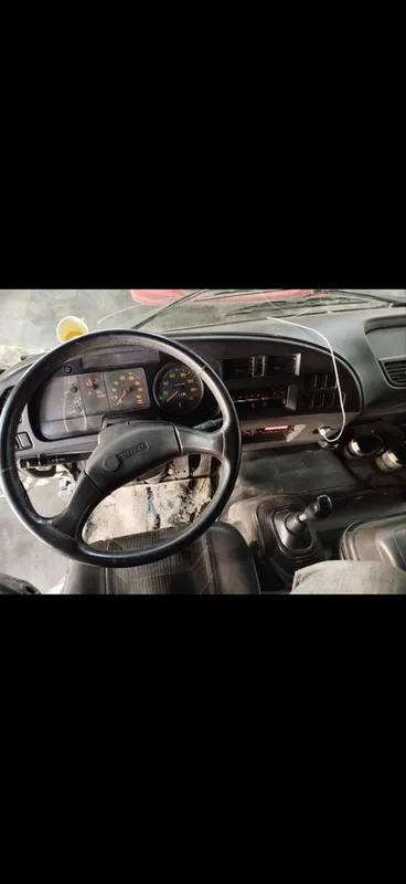 Isuzu 10 T tentli kraska yöq — фото 1
