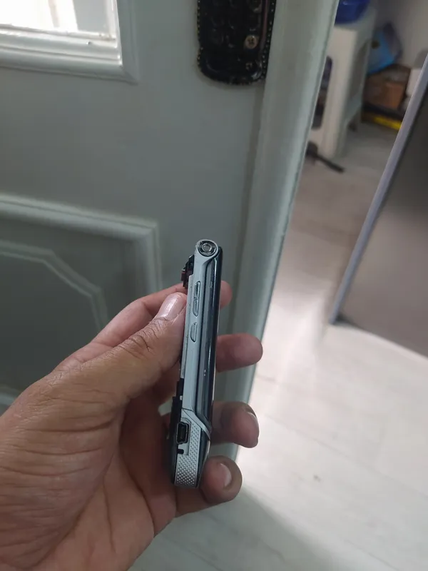 Knopkali telefon Motorola K1M Perfectum — фото 4