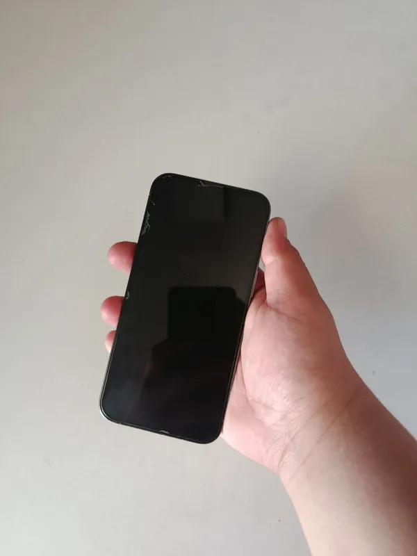 Iphon 13 pro — фото 2