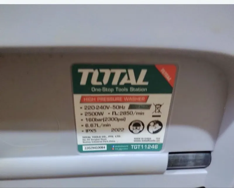 Продается карчер TOTAL хорошим состояни180 бар 4